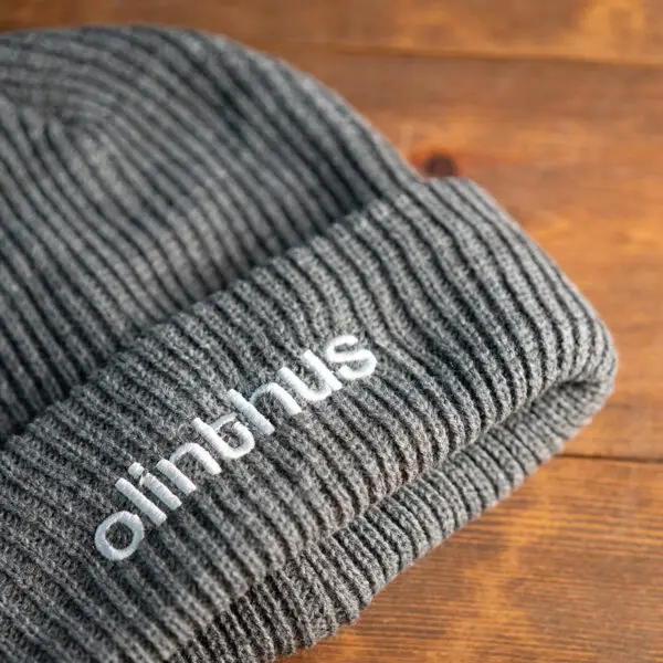 Olinthus beanie / ski cap / winter hat